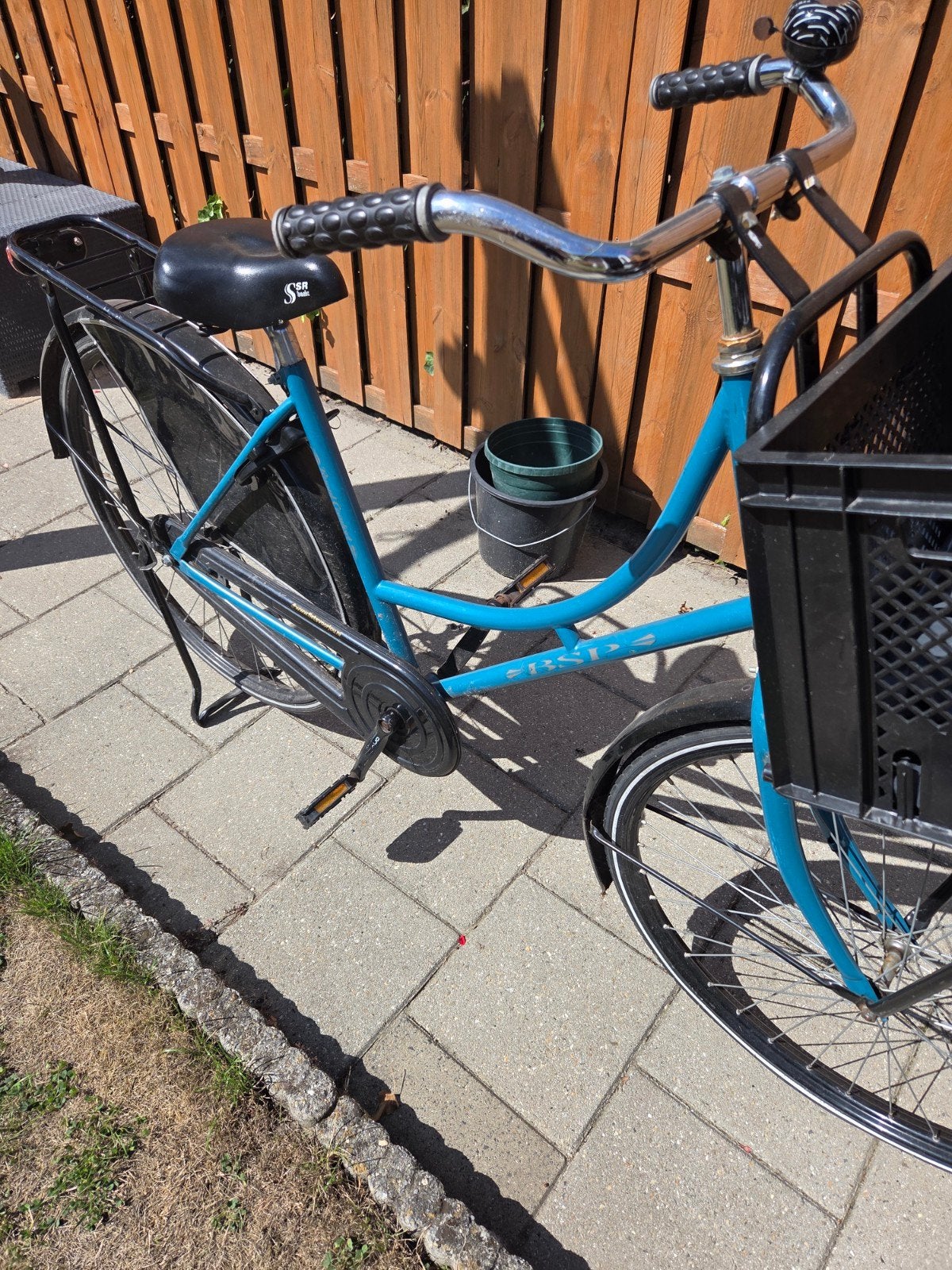 Degelijke transportfiets met mand - Gebruikt, Fietsen en Brommers, Fietsen | Dames | Damesfietsen, Terugtraprem, Ophalen, Overige merken
