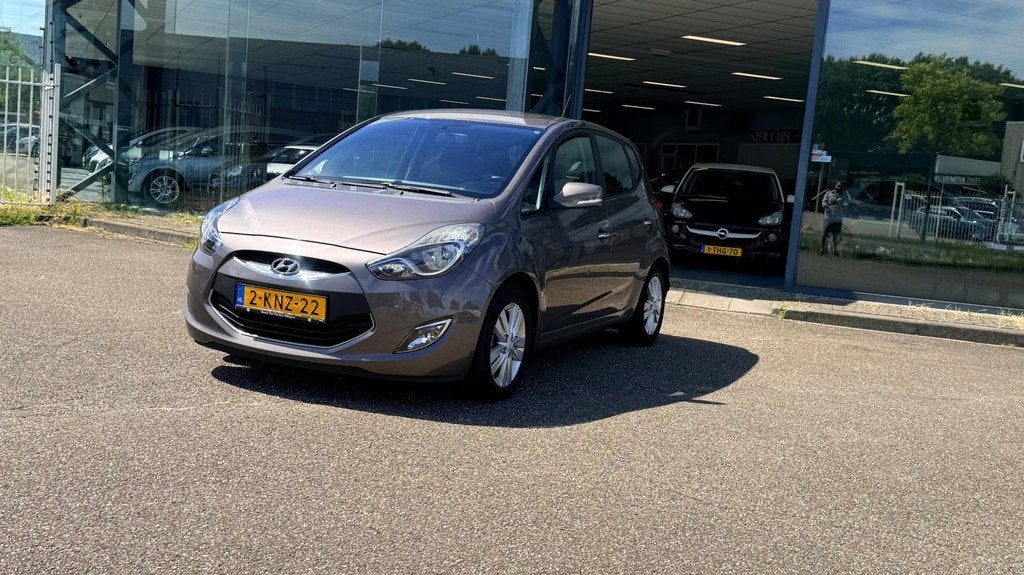 Hyundai Ix20 1.6i i-Vision|Automaat|NAP|Airco|Trehkaak|P Sen, Auto's, Hyundai, Euro 5, 1591 cc, 4 cilinders, Bruin