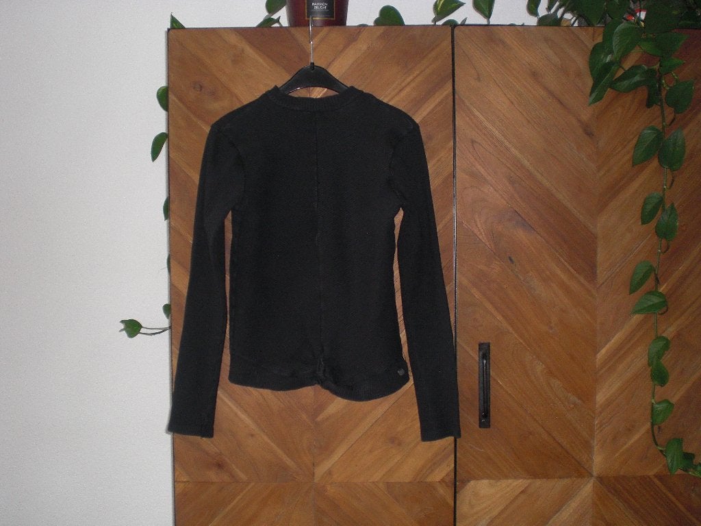 Leuk Zwart shirt van JM. Maat 170/176, Gebruikt, Meisje, Ophalen of Verzenden, Shirt of Longsleeve