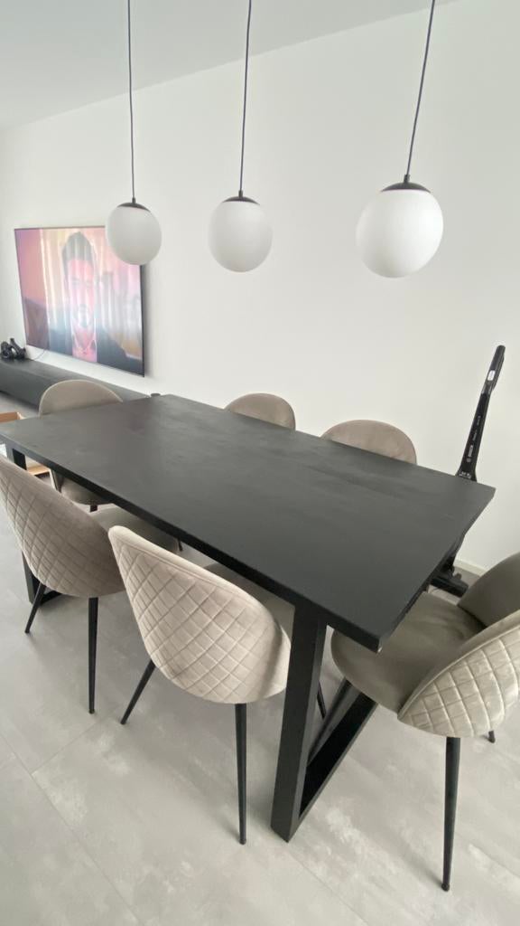 Zwart mango hout eettafel zonder stoelen, Huis en Inrichting, Tafels | Eettafels, Zo goed als nieuw, 150 tot 200 cm, Rechthoekig