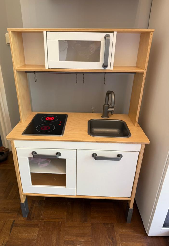Compleet ingerichte speelkeuken, Ophalen, Zo goed als nieuw, Speelkeuken