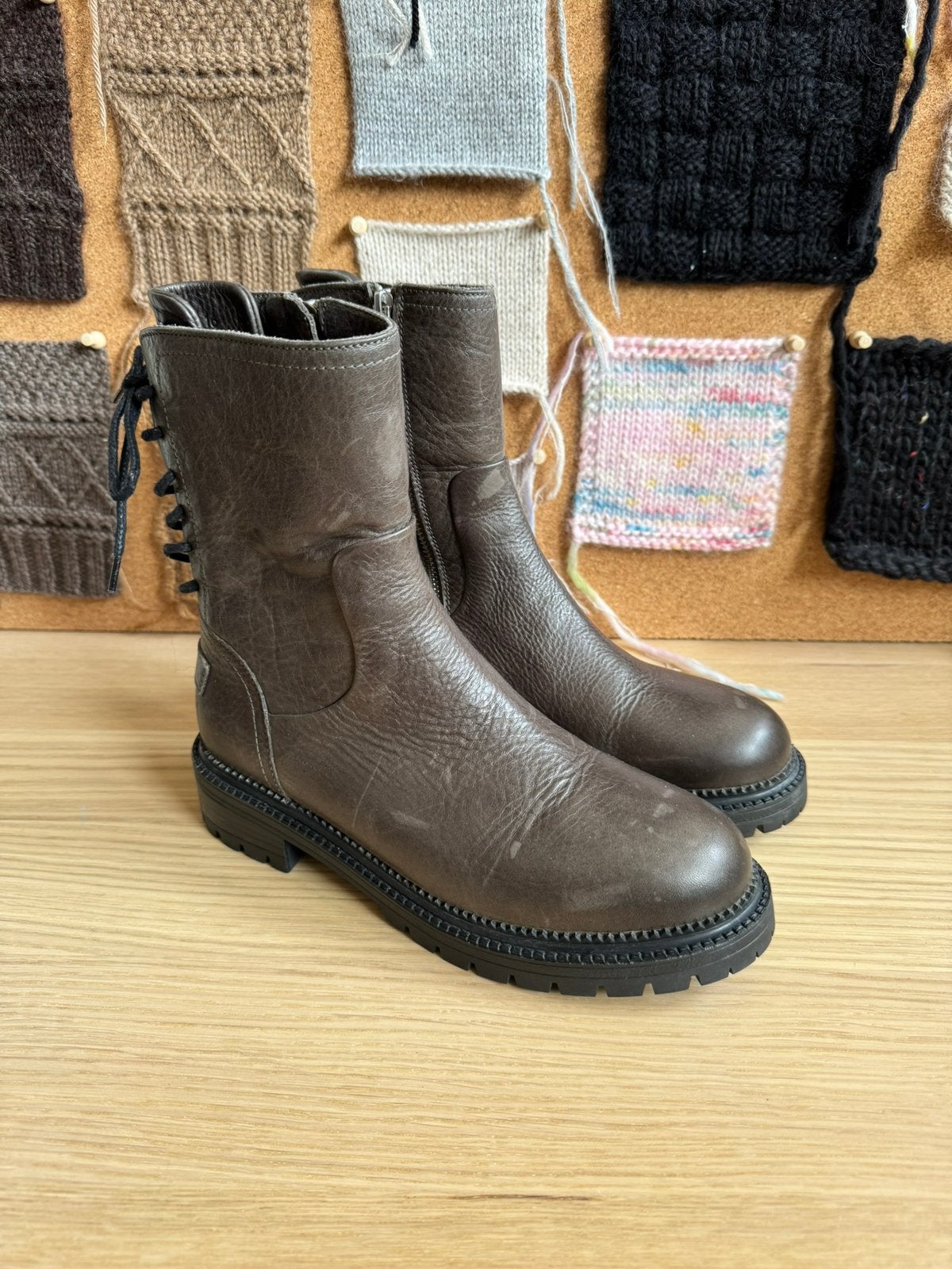 Shabbies enkellaarsjes taupe / bruin leer maat 38, Bruin, Lage of Enkellaarzen, Ophalen of Verzenden, Gedragen