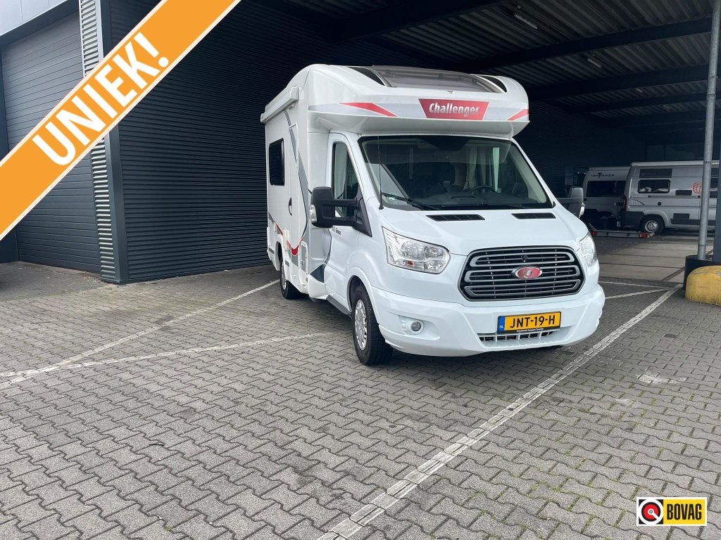 Challenger Genesis 100 37000 km !!!!, Caravans en Kamperen, Campers, Chemisch toilet, Ford, Treinzit, Bedrijf