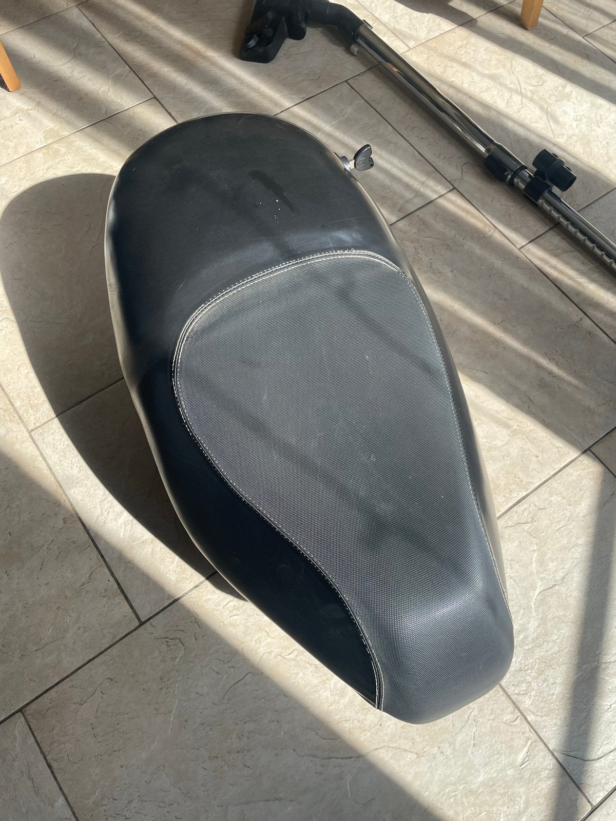 Zip zadel met buddy & sleutel, nette staat, Ophalen, Gebruikt, Zadel, Piaggio