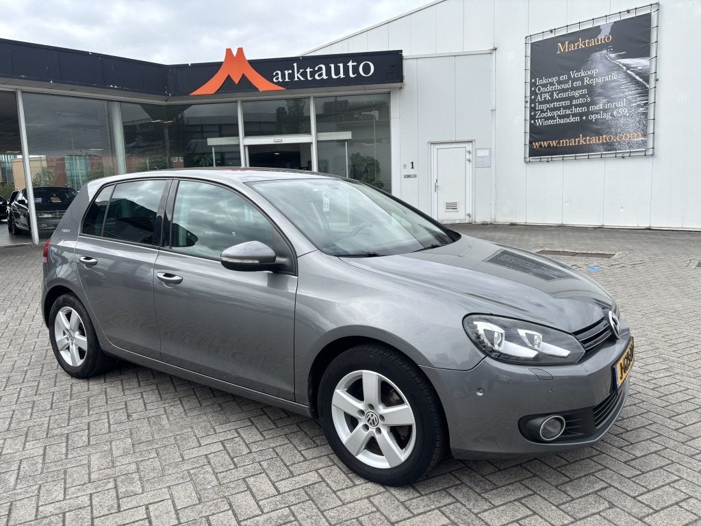 Volkswagen Golf 1.2 TSI Highline Led Cruise Climate Bluetoot, Auto's, Volkswagen, Euro 5, Stof, Gebruikt, 4 cilinders