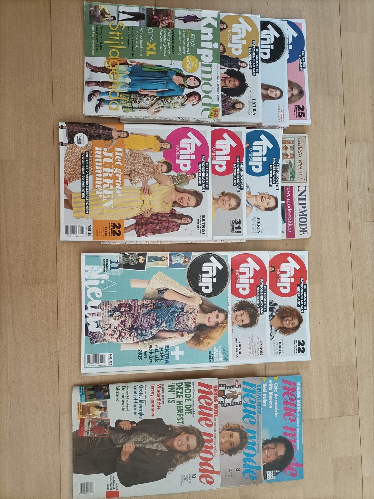 knipmode tijdschriften, Ophalen of Verzenden, Zo goed als nieuw, Damesbladen