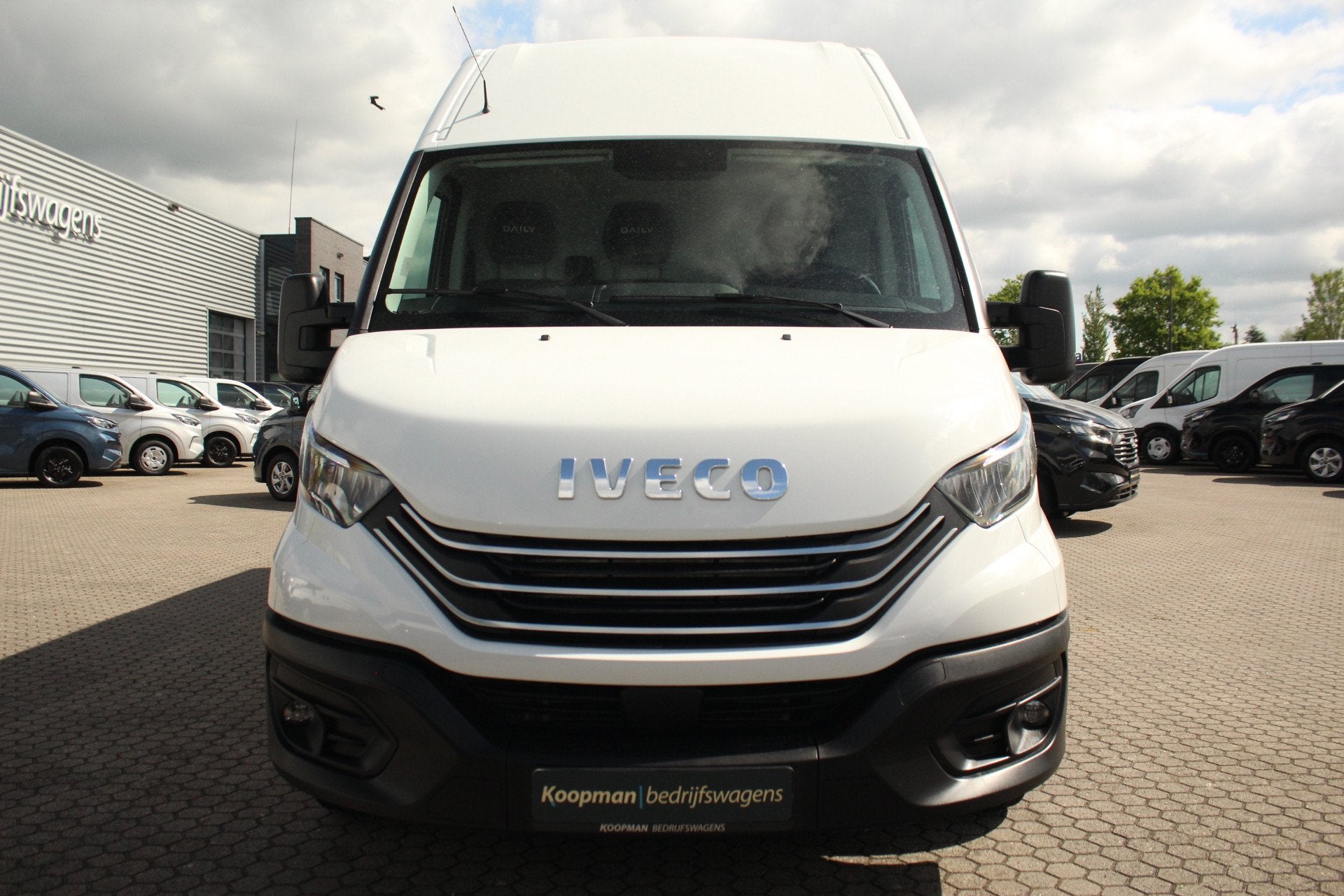 Iveco Daily 35S18A8 3.0 180pk L4H2 Automaat | Adap. Cruise |, Automaat, Gebruikt, Euro 6, 4 cilinders