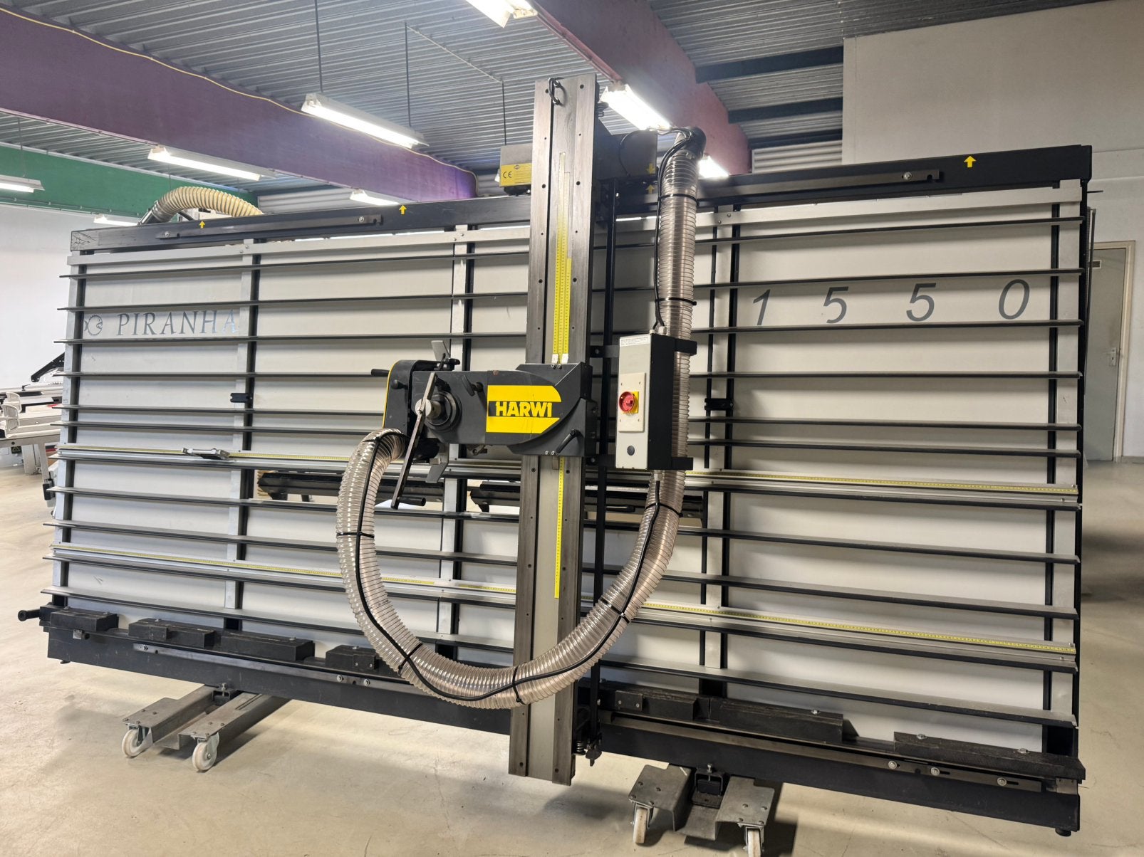 Platenzaag, Wandzaag, Harwi giraffe 1550, Doe-het-zelf en Verbouw, Ophalen of Verzenden, 1200 watt of meer, Overige typen, 70 mm of meer