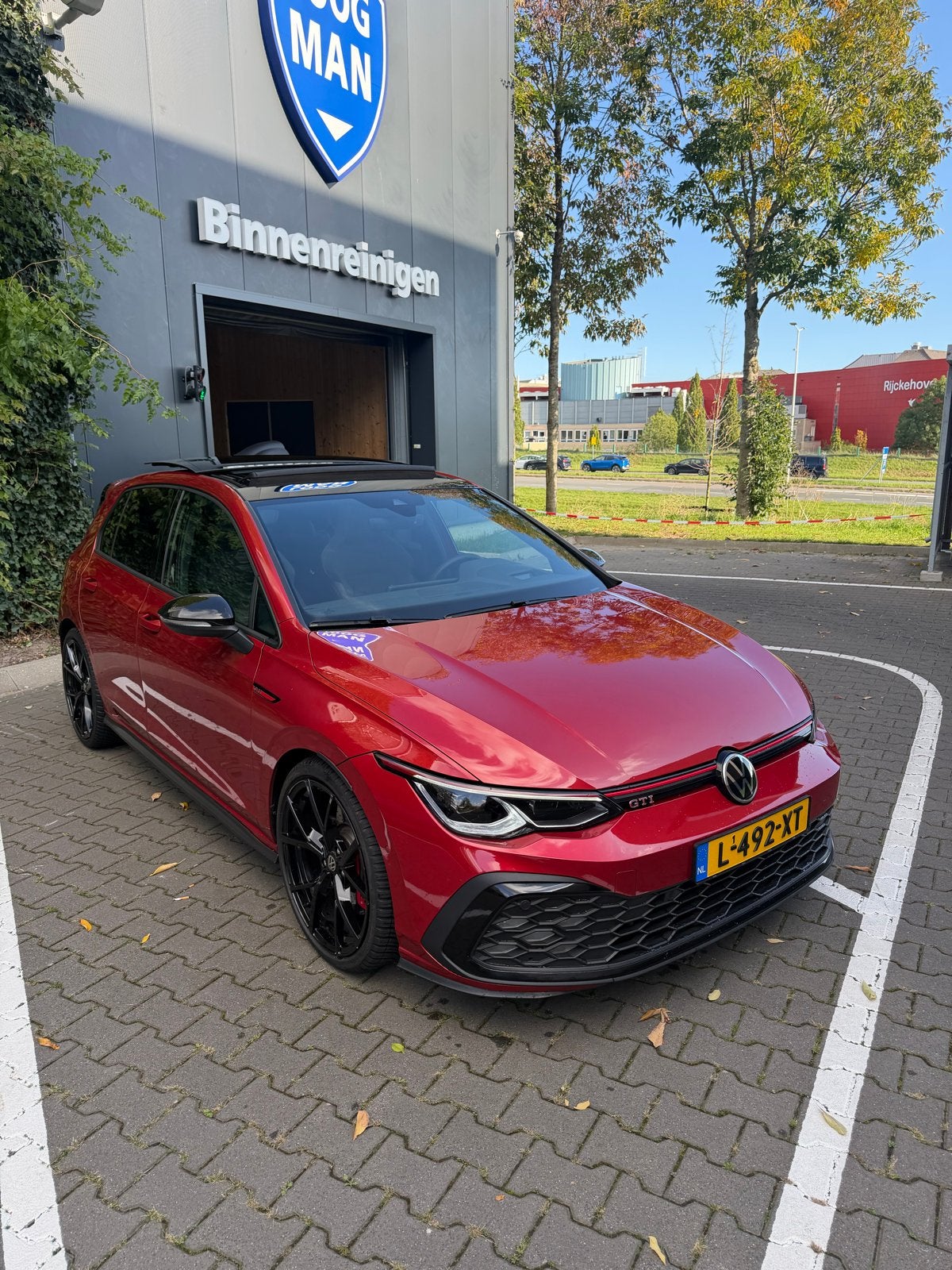 Volkswagen Golf 2.0 TSI 245pk 7-DSG 2020 Rood, Auto's, Dealer onderhouden, 730 kg, 1363 kg, 4 cilinders