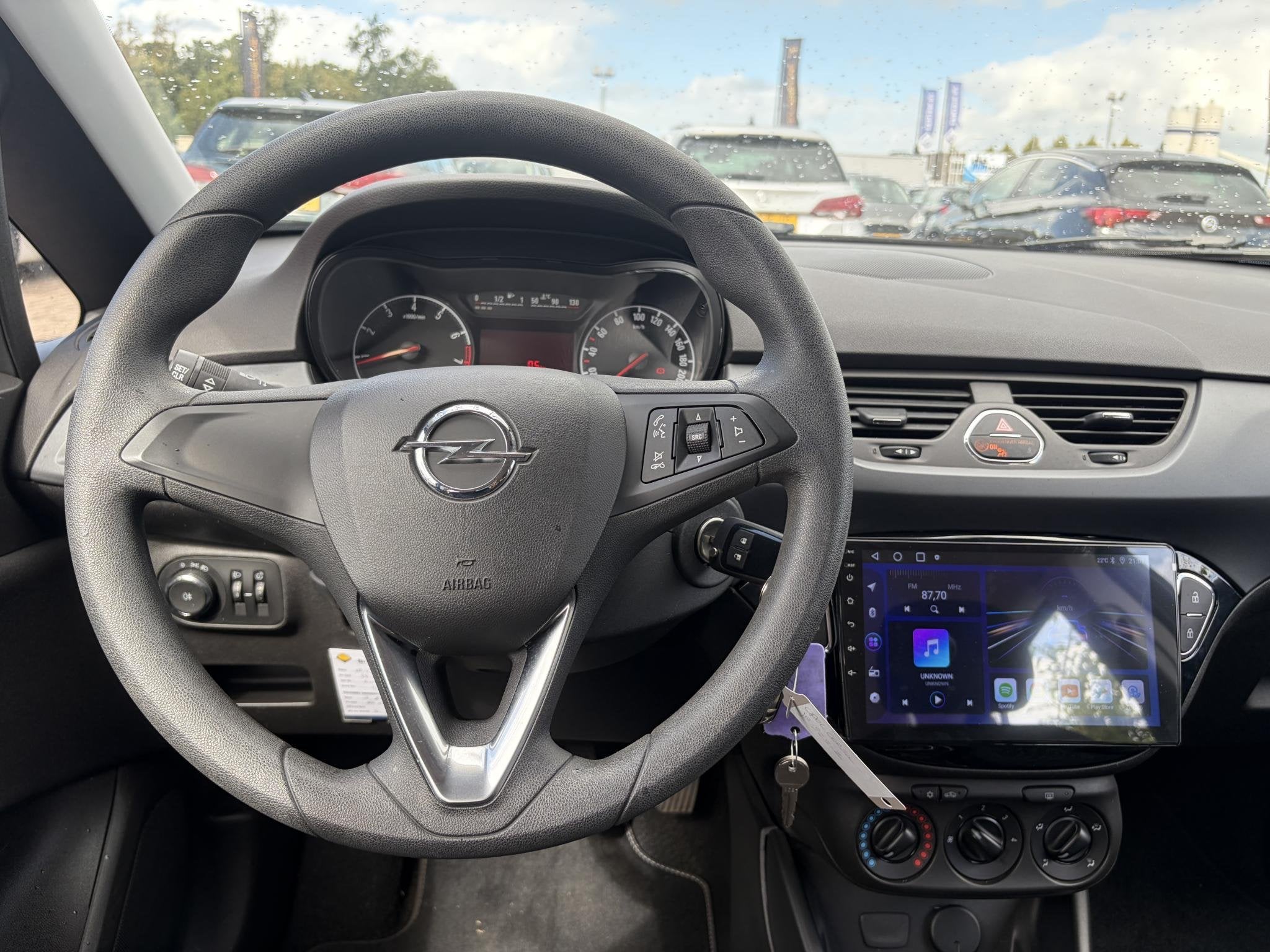 Foto 3 van Opel Corsa 1.4 Edition ✓2e Eigenaar✓Carplay✓Trekhaak