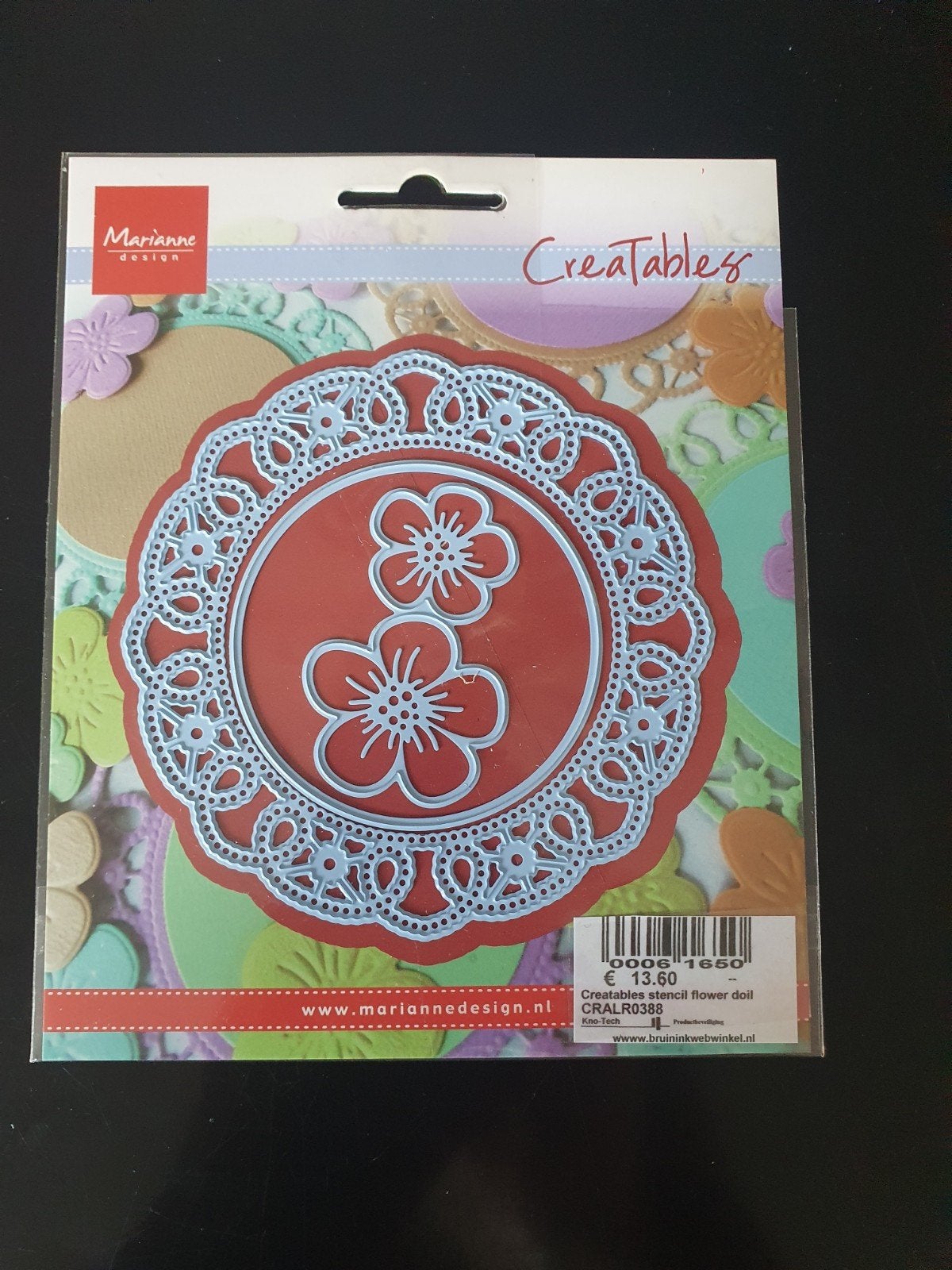Marianne Design LR0388 Flower doily, Ophalen of Verzenden, Zo goed als nieuw, Overige thema's, Pons of Mal