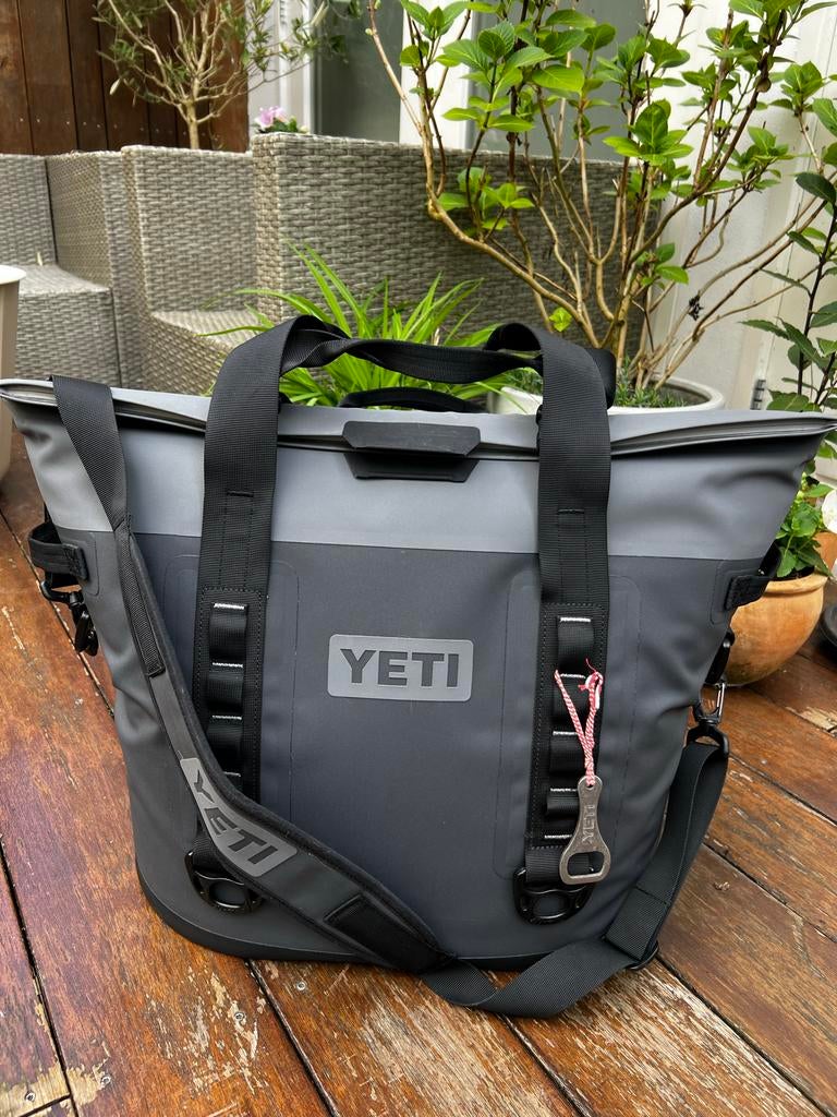Yeti Hopper M30 Tote Koeltas - Houdt dagenlang koud!, Ophalen, Zo goed als nieuw, Koeltas, Koelelement