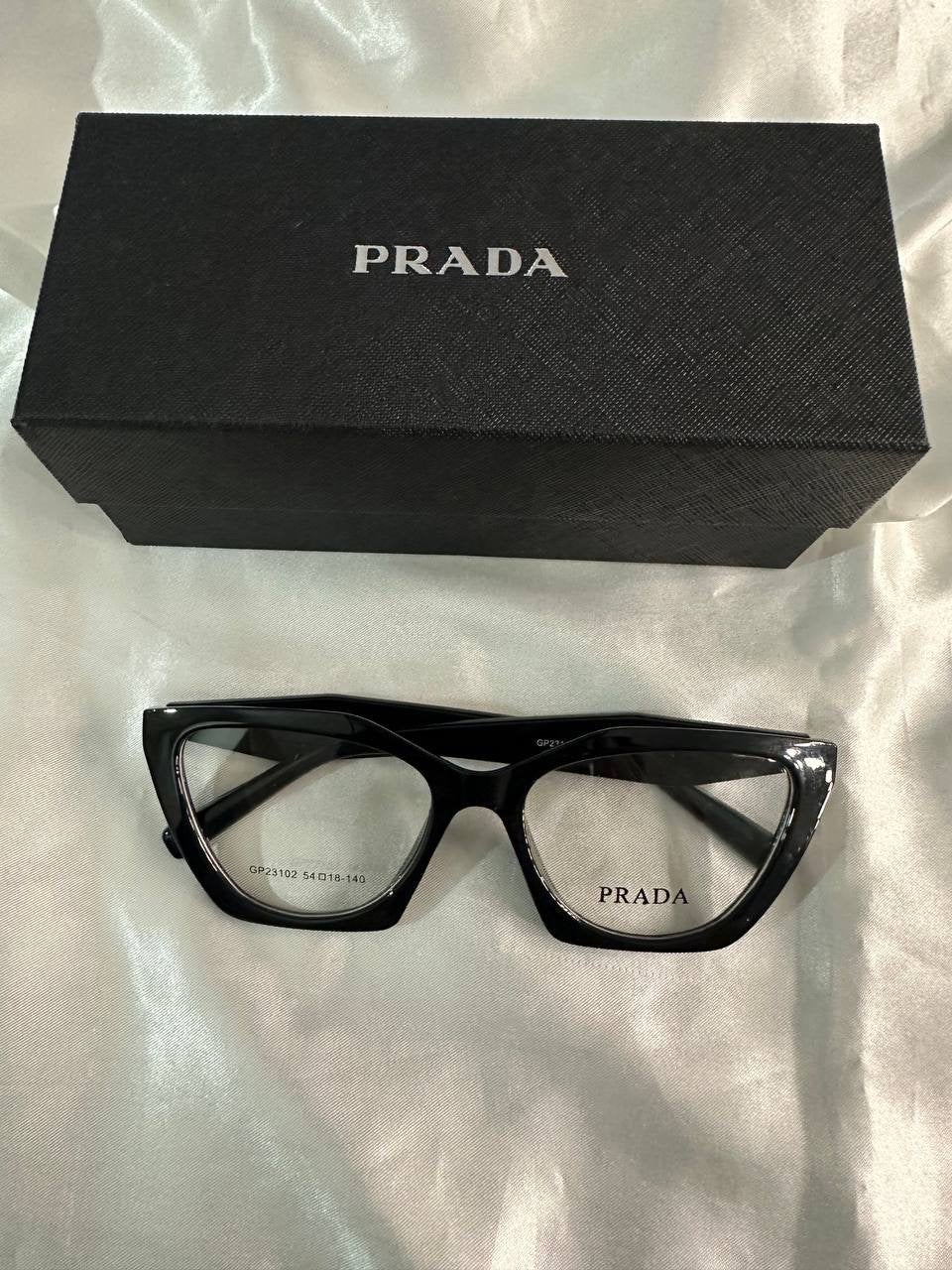 Prada sunglasses, Ophalen of Verzenden, Zo goed als nieuw, Zwart, Prada