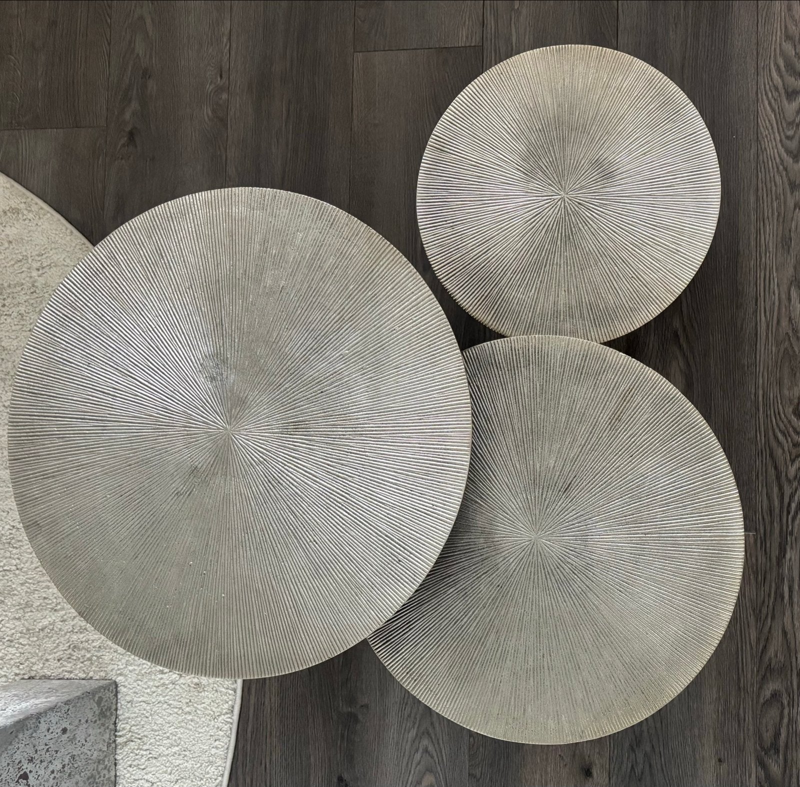 Set van 3 bijzettafels - Zwart metaal met houten pootjes, Ophalen, Minder dan 45 cm, Minder dan 55 cm, Metaal of Aluminium