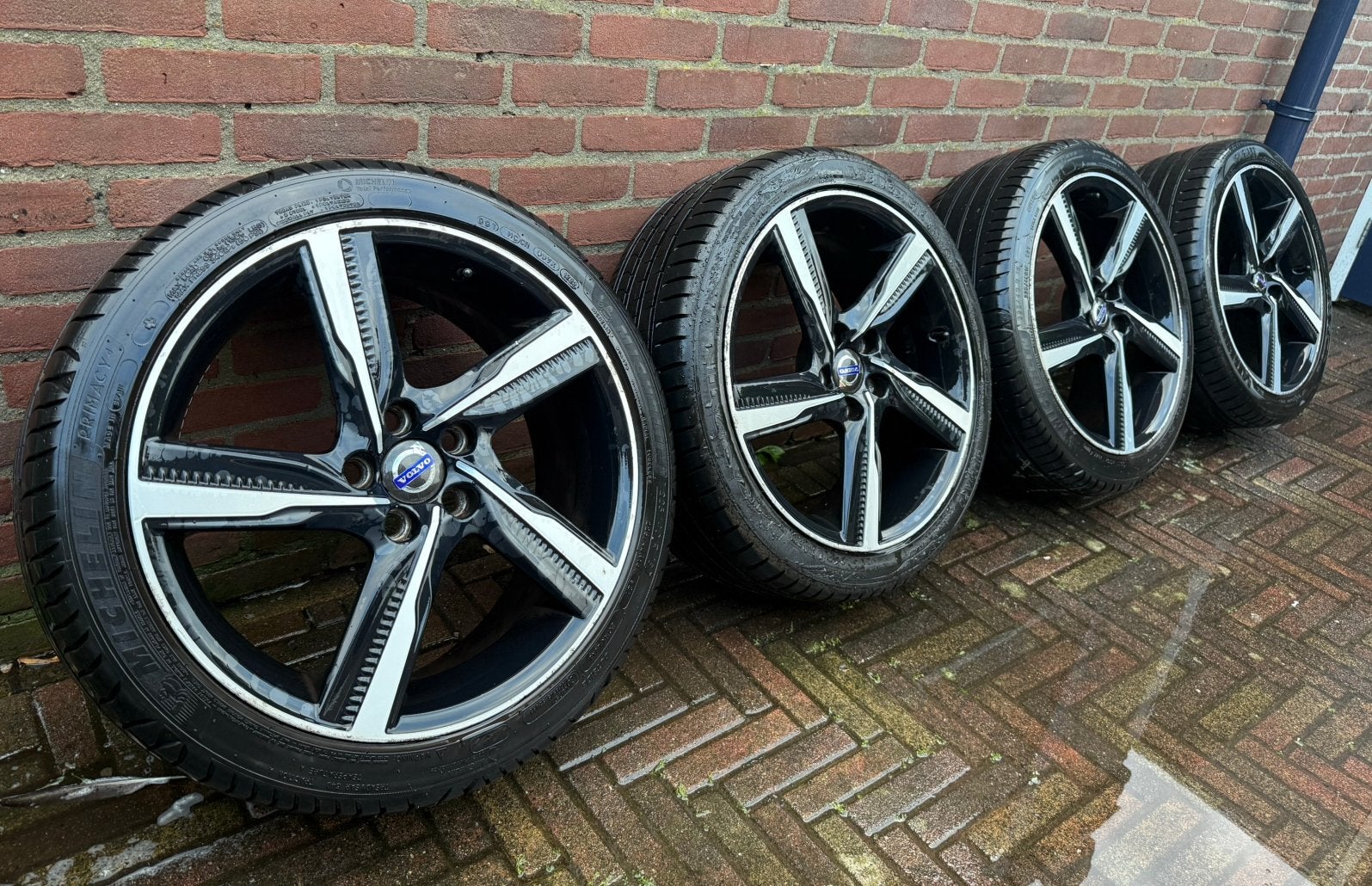 18 inch Originele Volvo Ixion velgen V40 V50 V60 C30 etc, Auto-onderdelen, Banden en Velgen, Ophalen, 18 inch, Velg(en), Nieuw