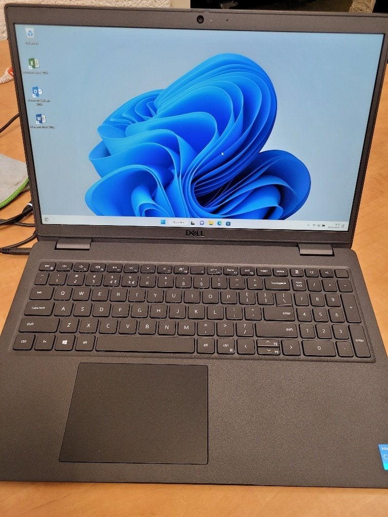 Dell Latitude 3520, Ophalen of Verzenden, 15 inch, 2 tot 3 Ghz, SSD