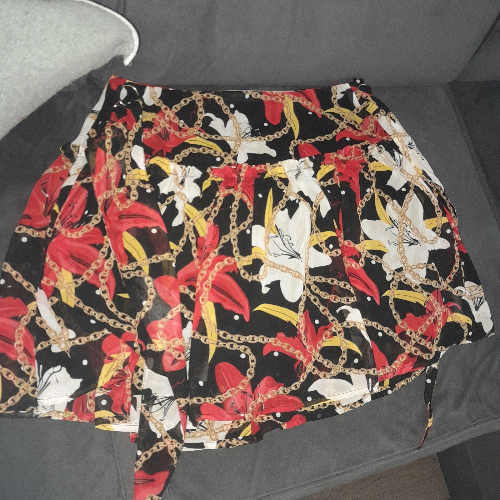 Nikkie rokje met ketting- en bloemenprint, maat 40, Ophalen