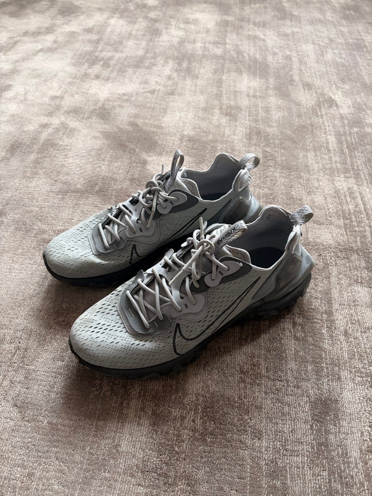 Nike React Vision Sneakers - Grijs/Wit, Kleding | Heren, Overige kleuren, Ophalen of Verzenden, Sneakers of Gympen, Gedragen