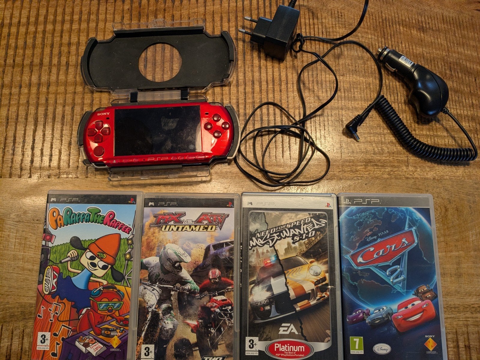 PSP met 4 spellen, opladers en beschermhoes, Ophalen, Gebruikt, Overige genres, 1 speler