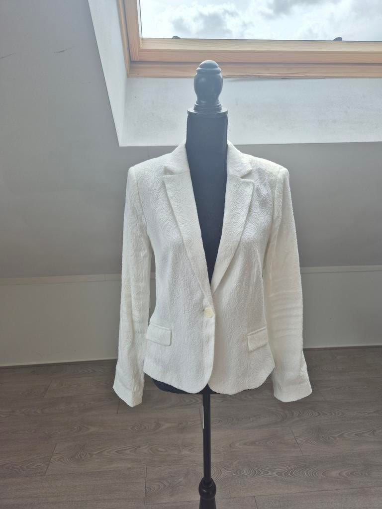 Leuke blazer. Creme wit. Maat 38, Kleding | Dames, Jasjes, Kostuums en Pakken, Maat 38/40 (M), Verzenden, Wit, Steps