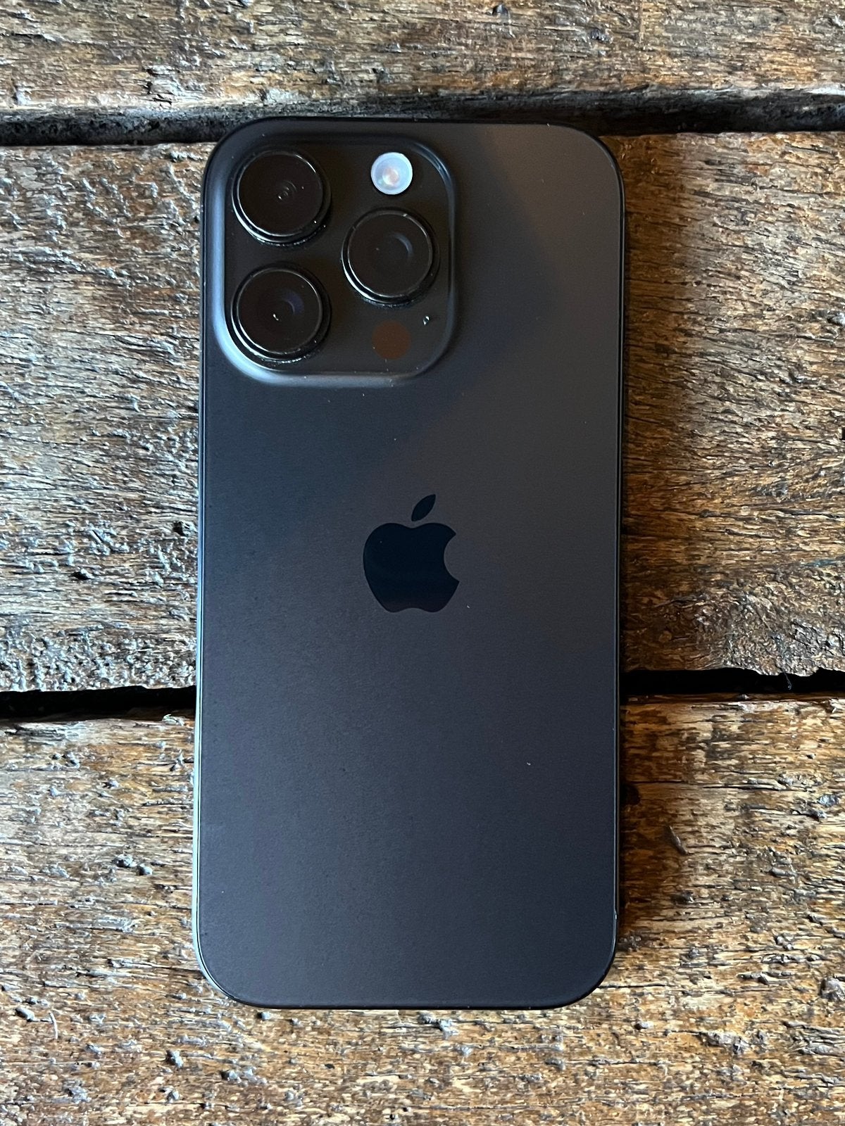 iPhone 16 Pro, black, 256GB