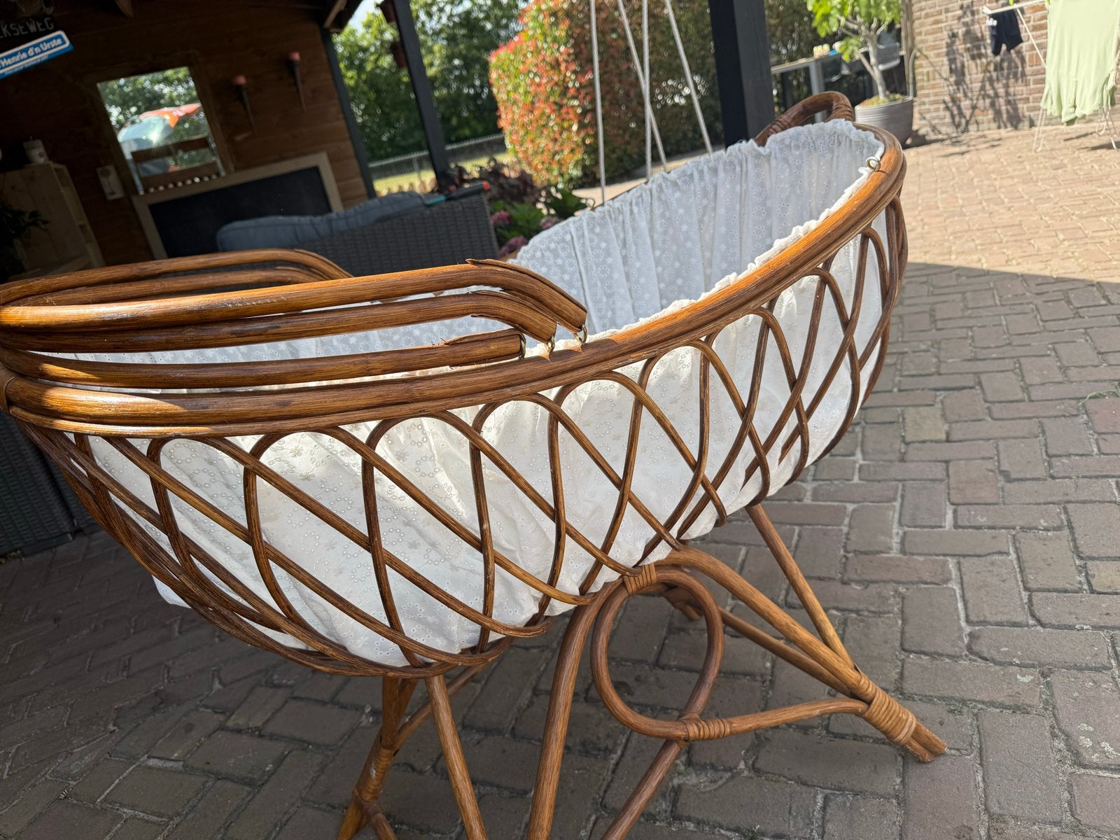 Rotan vintage baby wiegje - Vintage stijl, Kinderen en Baby's, Babywiegjes en Ledikanten, Ophalen of Verzenden, Gebruikt, Wieg
