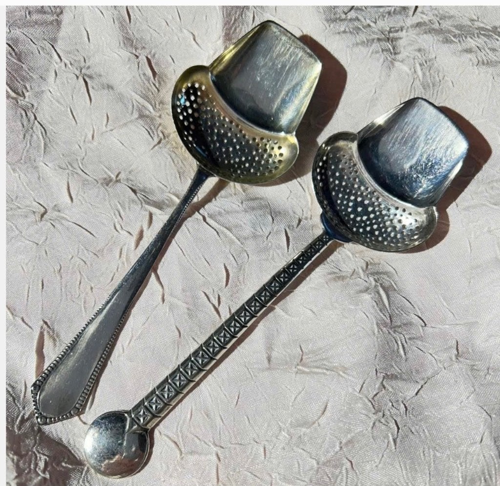 2 x vintage verzilverde fruitlepel/ zeef, pr.p.stuk, Antiek en Kunst, Curiosa en Brocante, Ophalen of Verzenden