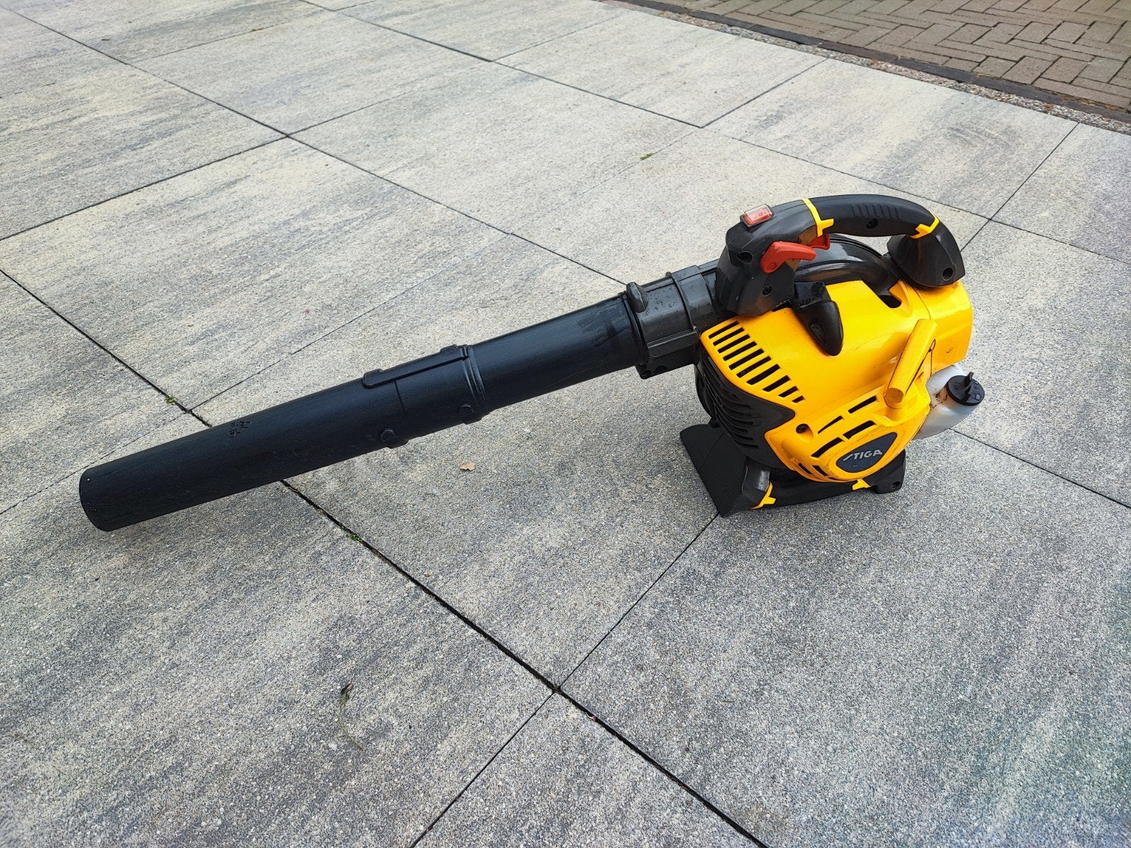 Stiga SBL337V Benzine Bladblazer, Ophalen, Benzine, Gebruikt, Stiga