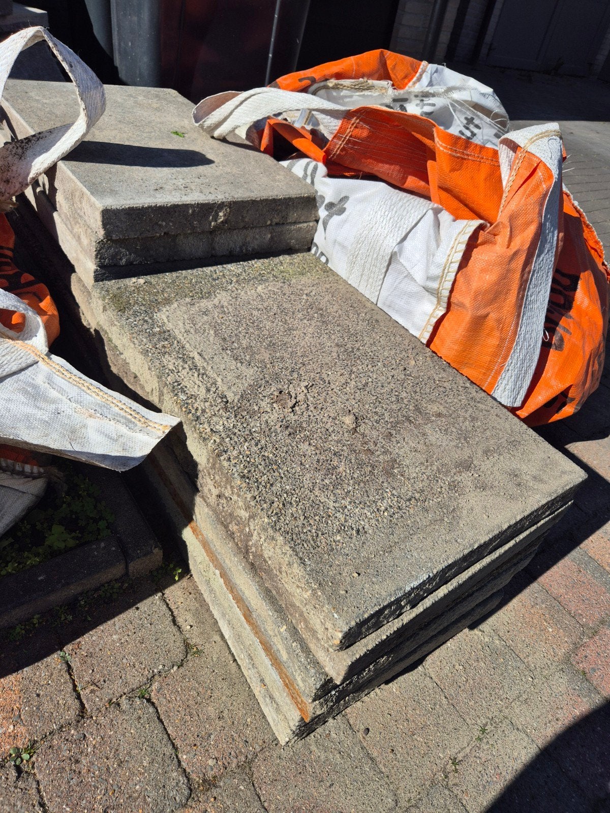 Gebruikte betonnen terrastegels, gratis op te halen, Tuin en Terras, Ophalen, Gebruikt, Minder dan 5 m², Beton