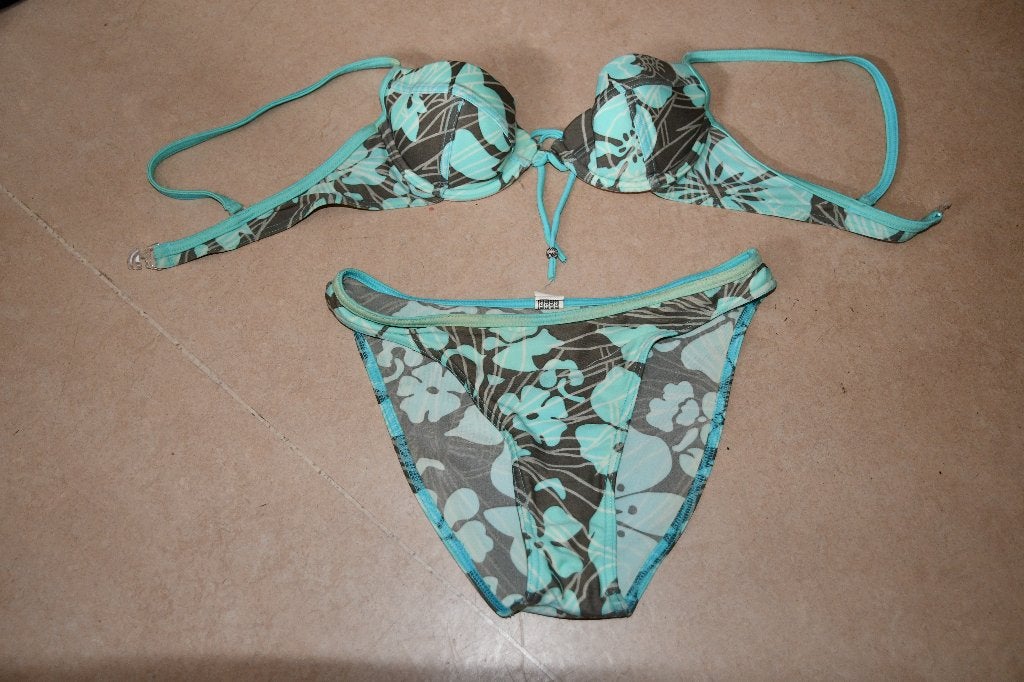 Groen-bruine bikini - Banana moon - maat 38, Kleding | Dames, Banana moon, Ophalen of Verzenden, Bikini, Gedragen