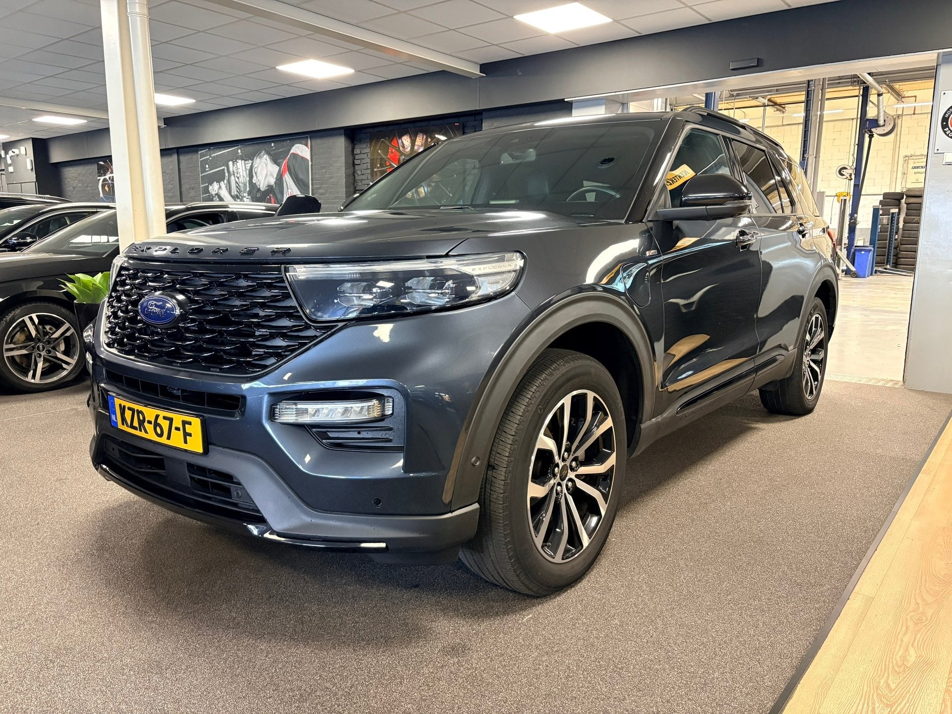 Ford EXPLORER 3.0 V6 EcoBoost PHEV ST-Line 7persoons / panor, Automaat, Gebruikt, Leder, Bedrijf