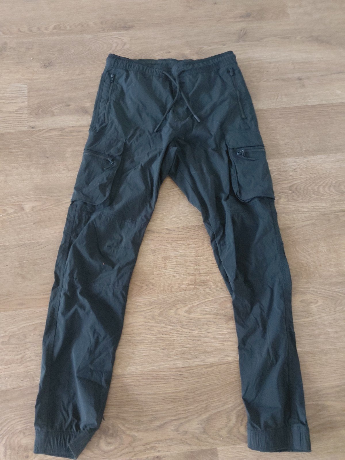 Zwarte H&M Skinny Fit Cargo Broek XS, Zwart, Ophalen of Verzenden, H&M, Gedragen