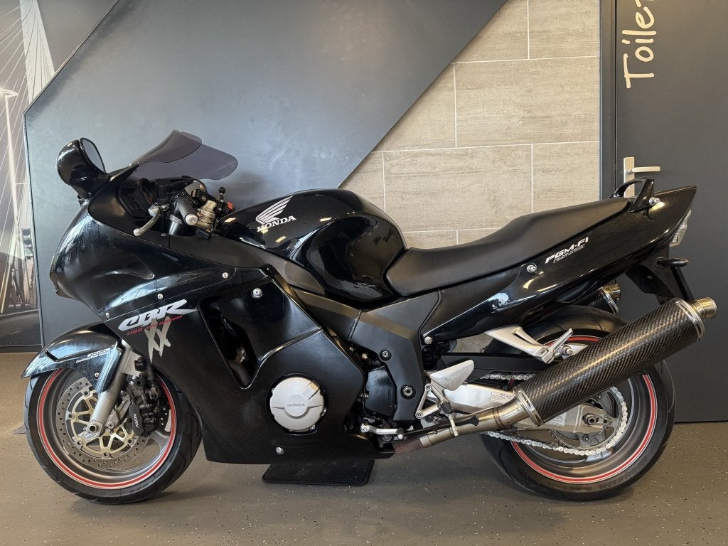 Honda Sport CBR 1100XX S Blackb. (bj 2003), Motoren, Honda, 1137 cc, Bedrijf, Geen email te vinden