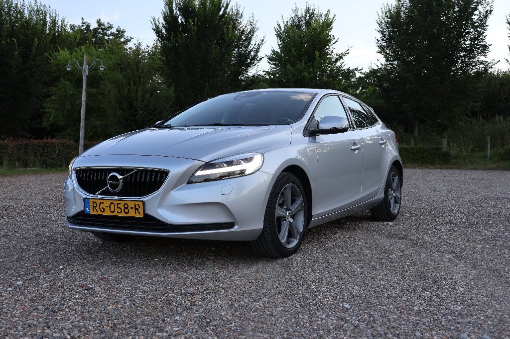 Volvo V40 T3 2.0 Nordic+ 2017, Auto's, Volvo, Particulier, V40, ABS, Adaptieve lichten, Airbags, Airconditioning, Alarm, Automatische klimaatregeling