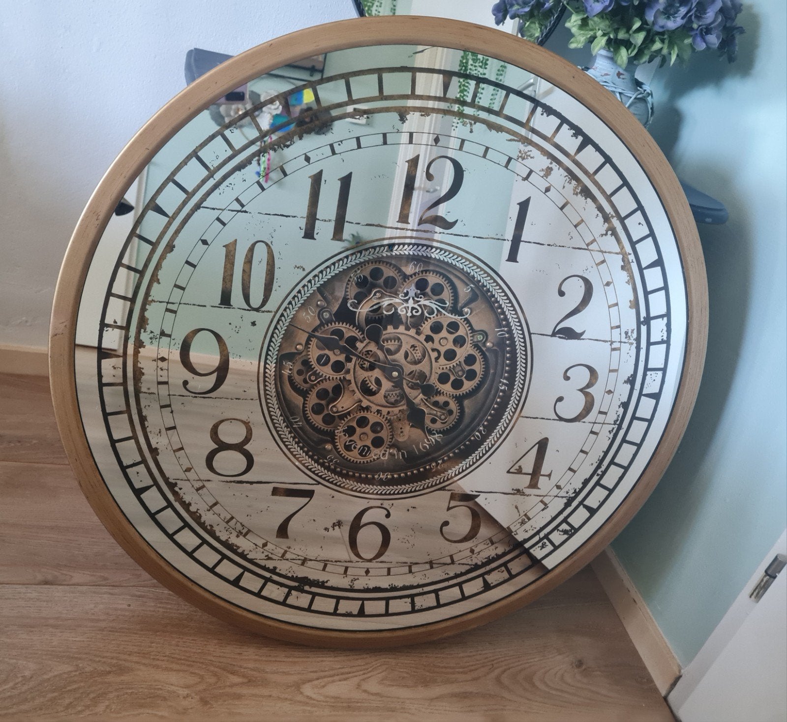 Klok met bewegende raders 80 cn doorsnee, 10 cm diep, Ophalen, Wandklok