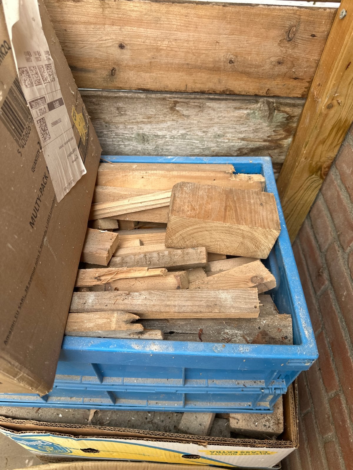 8 kratten stookhout, diverse houtsoorten, Tuin en Terras, Minder dan 3 m³, Ophalen, Overige houtsoorten, Blokken