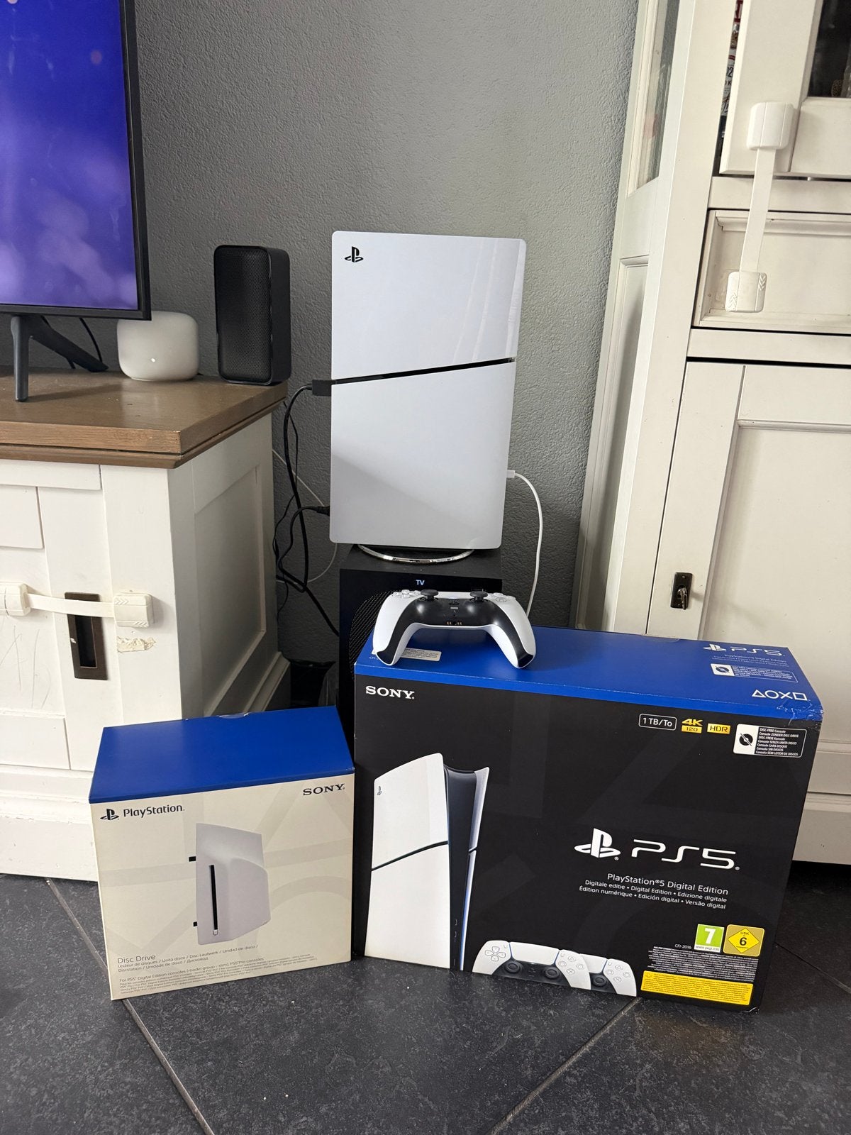 Sony PlayStation 5 Digital Edition met Disc Drive, Spelcomputers en Games, Games | Sony PlayStation 5, Zo goed als nieuw, Overige genres