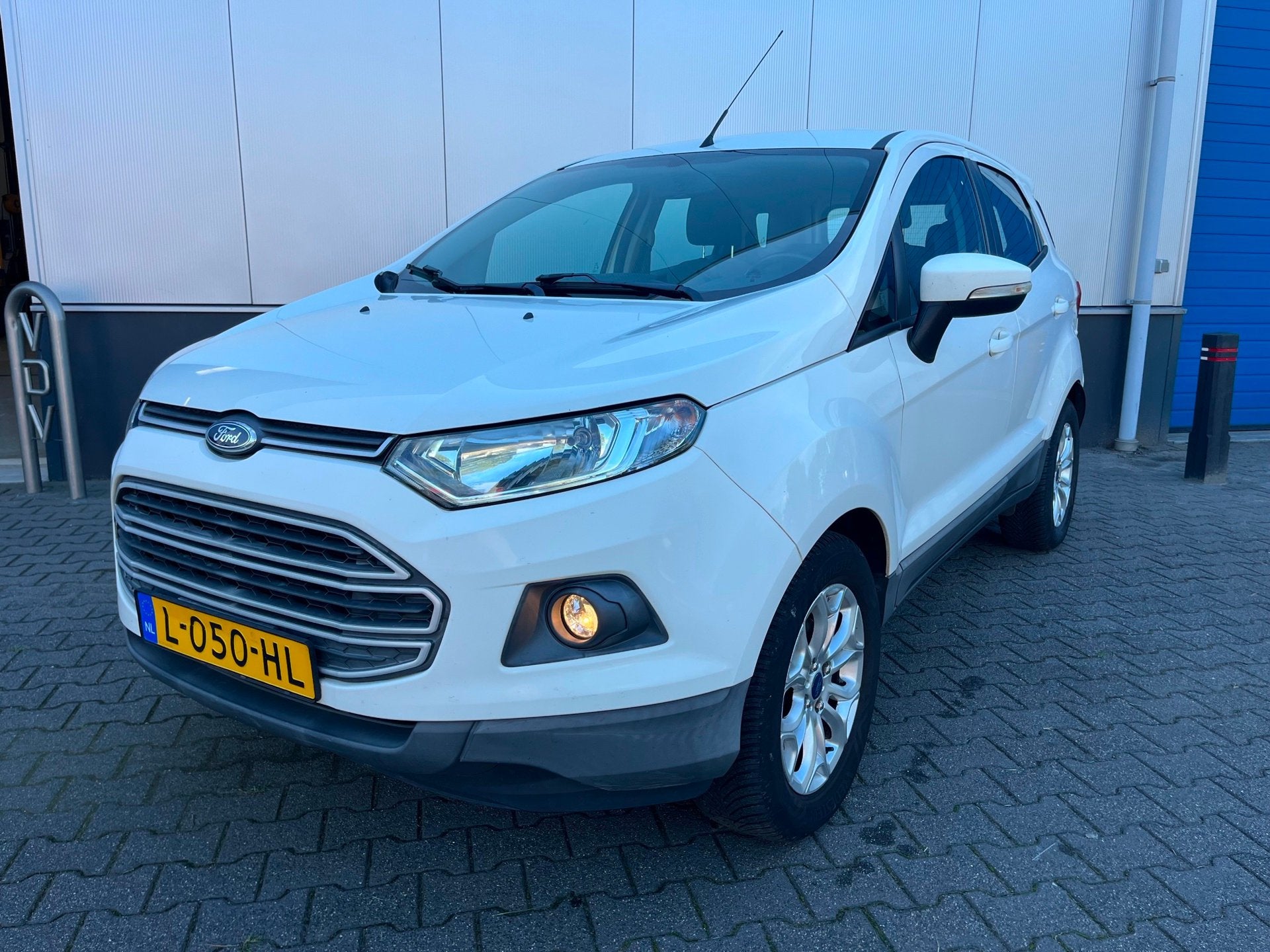 Ford EcoSport 1.0 125pk EcoBoost Trend / Cruise control/ Air, Voorwielaandrijving, Gebruikt, Ecosport, Wit