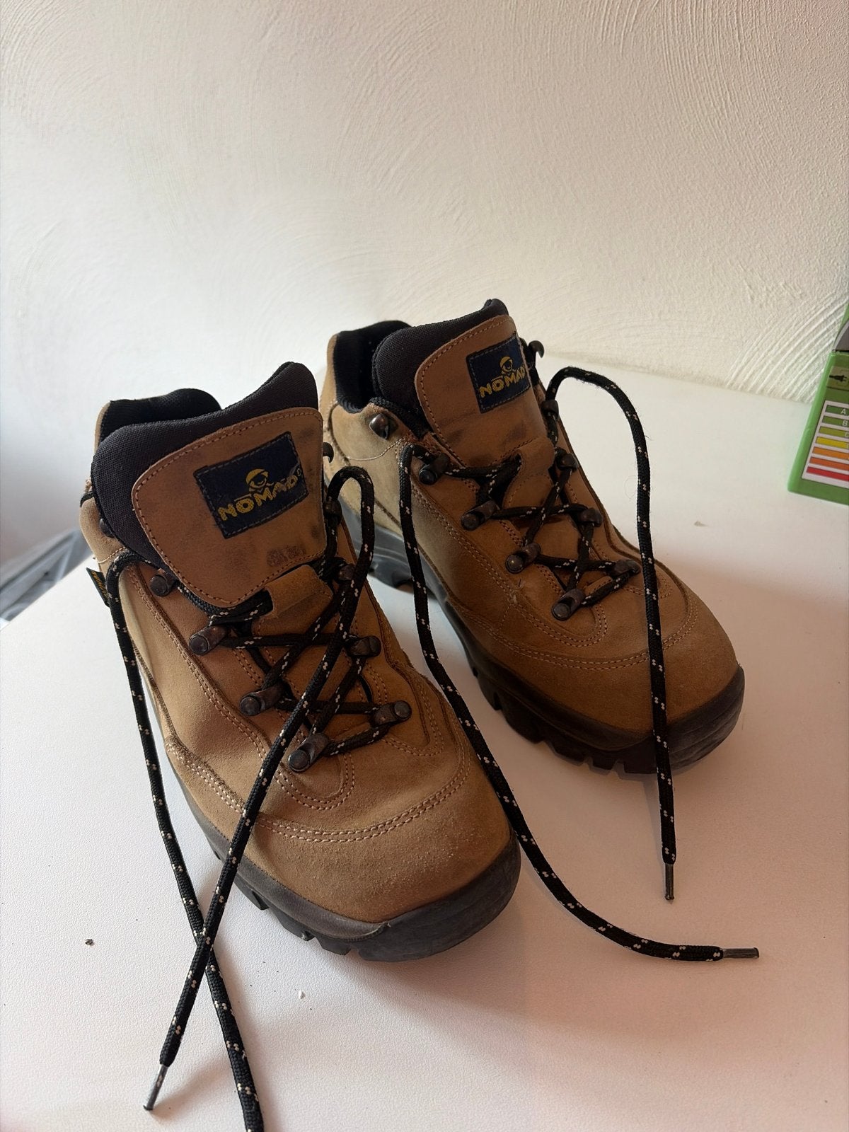 Zo goed als nieuwe Nomad wandelschoenen - Maat 40, Sport en Fitness, Bergsport en Wandelen, Ophalen of Verzenden, Zo goed als nieuw