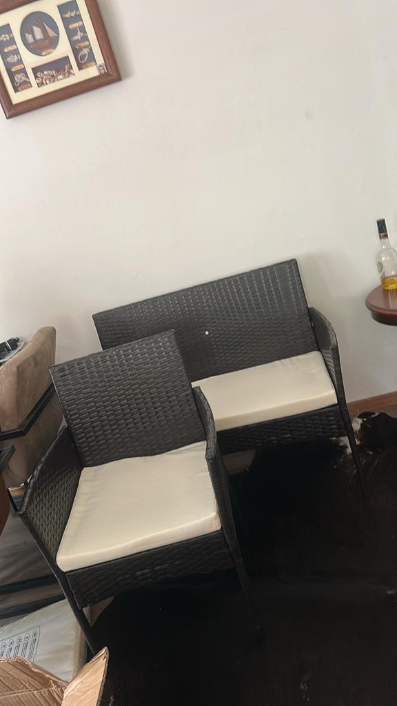 Nieuwe balkon set - 2 stoelen, bankje en tafeltje, Ophalen, 3 zitplaatsen, Nieuw, Loungeset