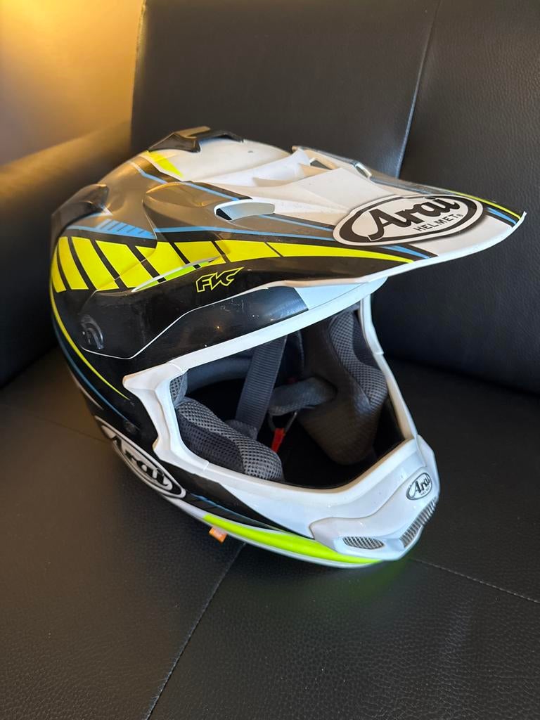 Arai MX-V Offroad- Crosshelm - Zwart/Geel/Wit, Motoren, Kleding | Motorhelmen, Ophalen, Arai, XL, Tweedehands