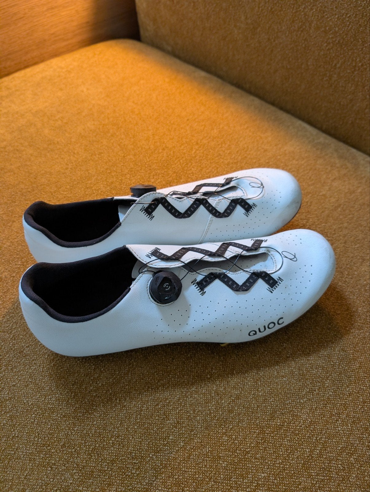 QUOC Escape Cycling Shoes (w/ Shimano clips), Ophalen, Gebruikt