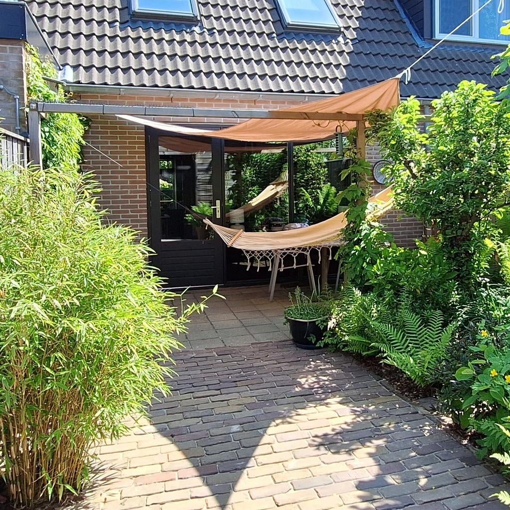 Zonnedoek schaduwdoek doek taupe 5x5x5 m Driehoek Sun Shade, Ophalen of Verzenden, Zo goed als nieuw, Knikarmscherm