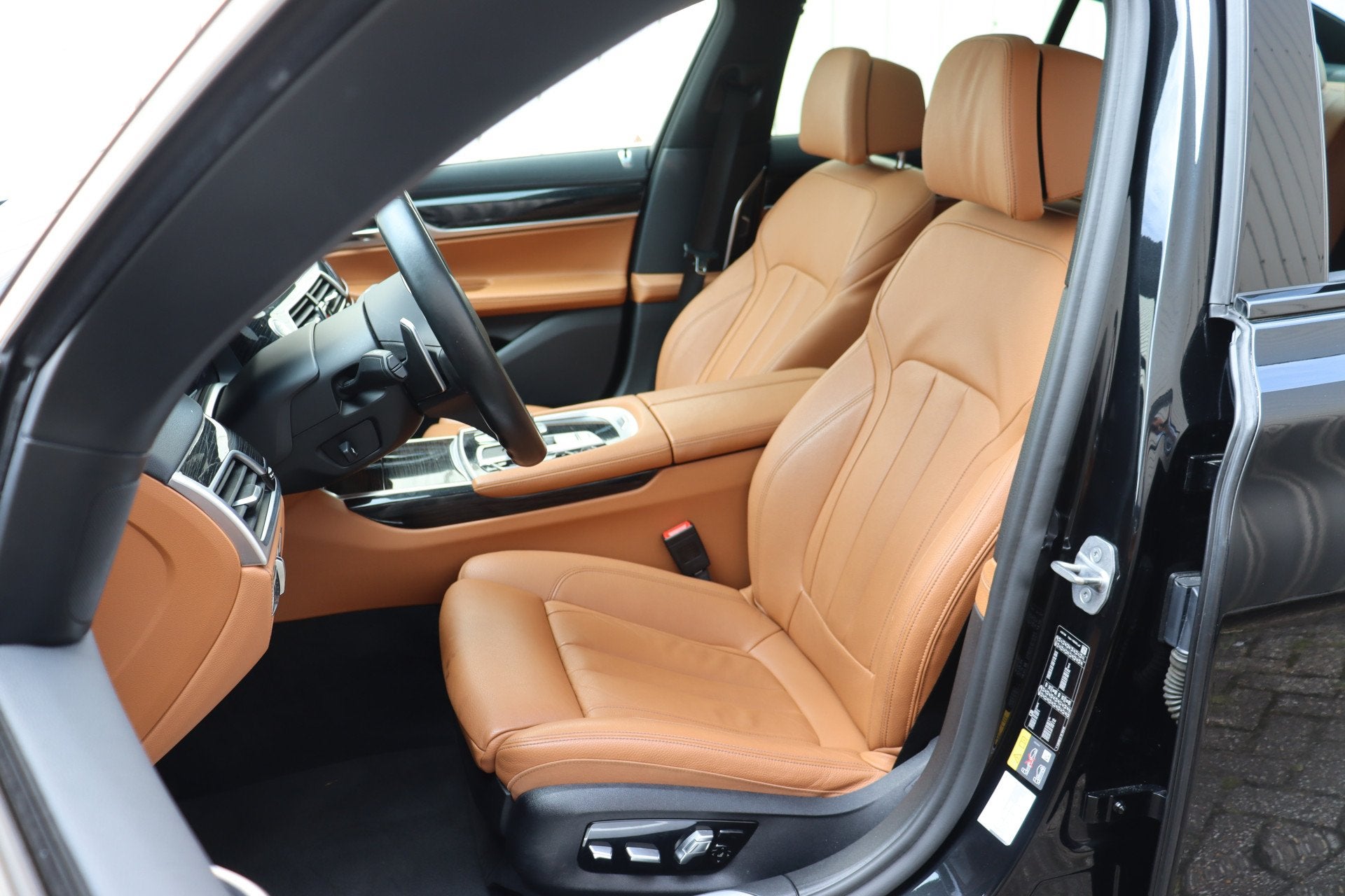 BMW 7 Serie 745e M Sport Automaat / Schuif-kanteldak / Parki, Auto's, BMW, Achterwielaandrijving, Gebruikt, Euro 6, 394 pk