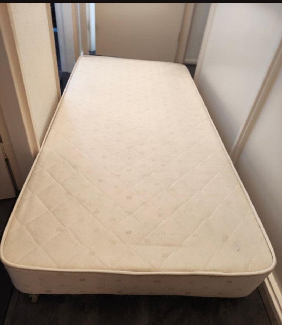 Boxspring onderstel 197x90 cm (excl. matras), Overige materialen, Gebruikt, Eenpersoons, 140 cm