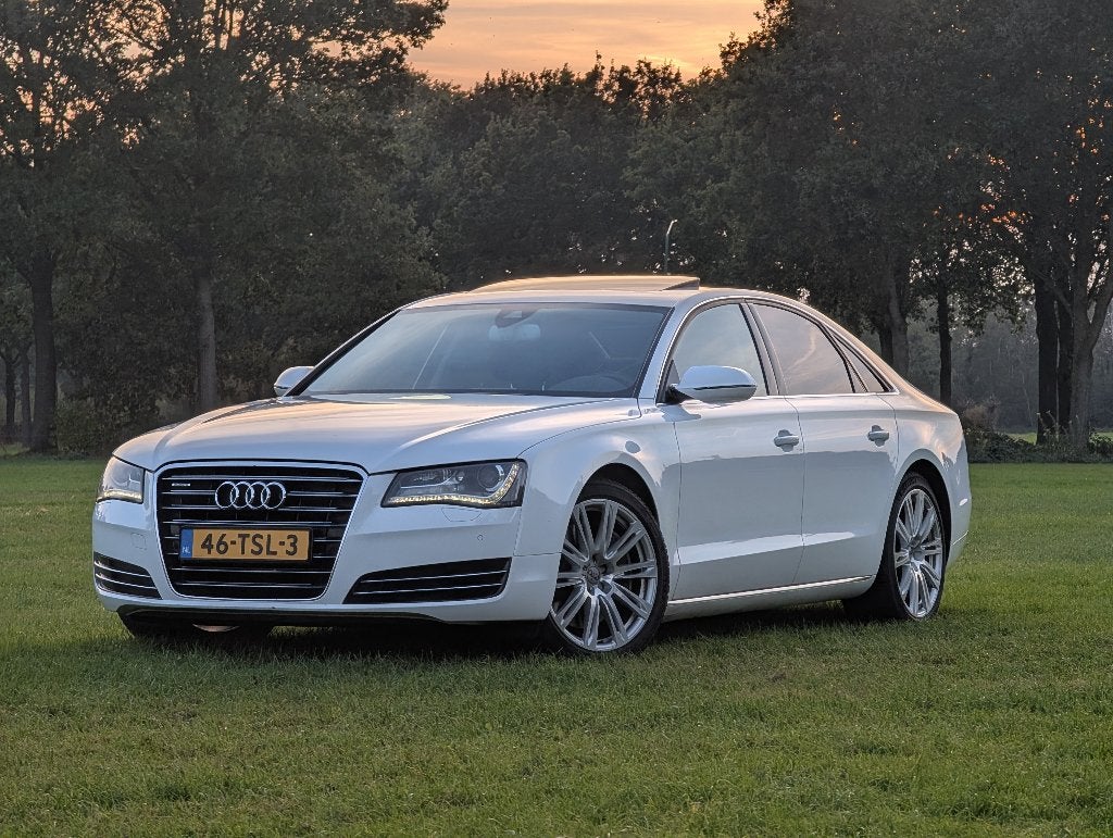 Audi A8 4.2 Quattro RSE Trekh Luchtv Standk Youngtimer Akoes, Automaat, Euro 5, 371 pk, Wit