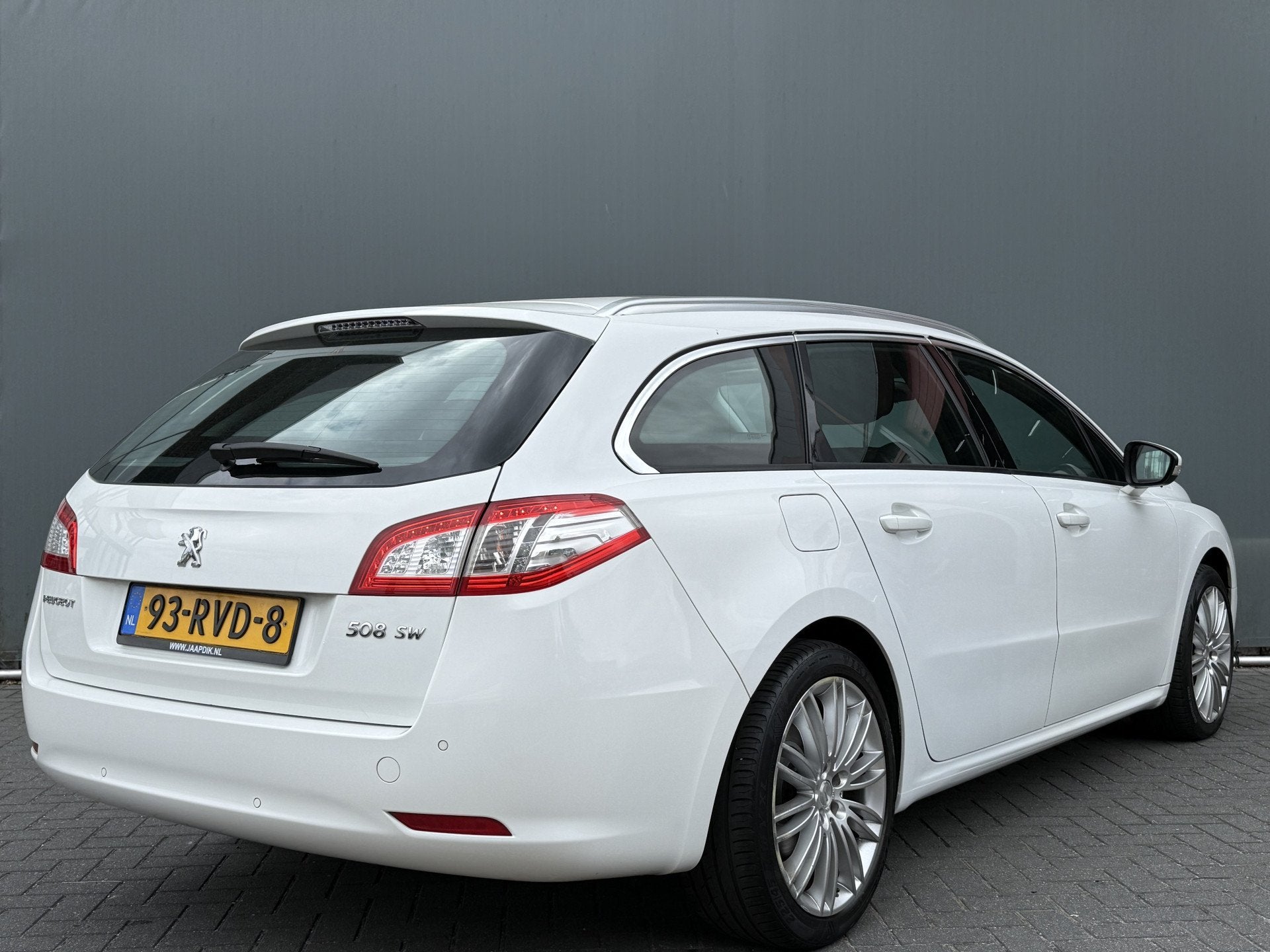 Peugeot 508 SW BWJ 2011 1.6 THP 157 PK Blue Lease Executive, Voorwielaandrijving, Stof, Zwart, Wit