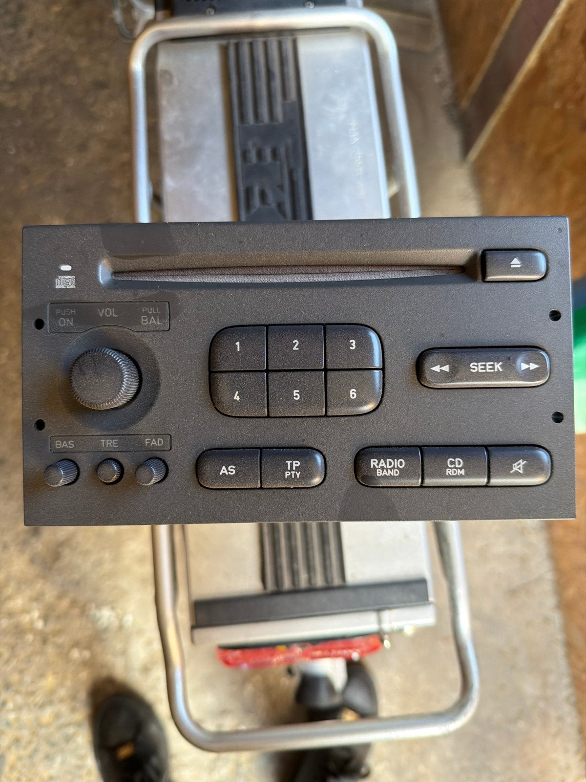 SAAB 5040670 Autoradio CD-speler, Auto diversen, Autoradio's, Ophalen of Verzenden, Gebruikt