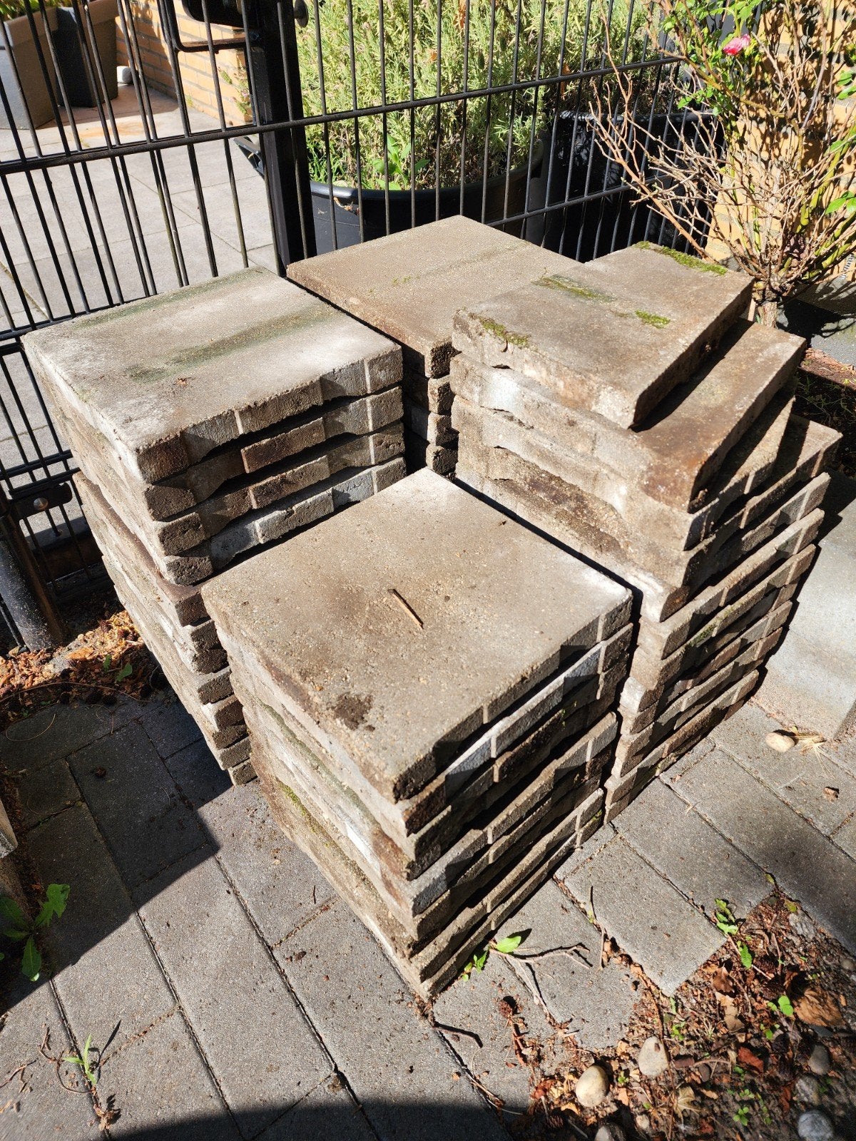 Gebruikte betontegels 30x30x4cm, Tuin en Terras, Tegels en Klinkers, Ophalen, Gebruikt, Minder dan 5 m², Beton