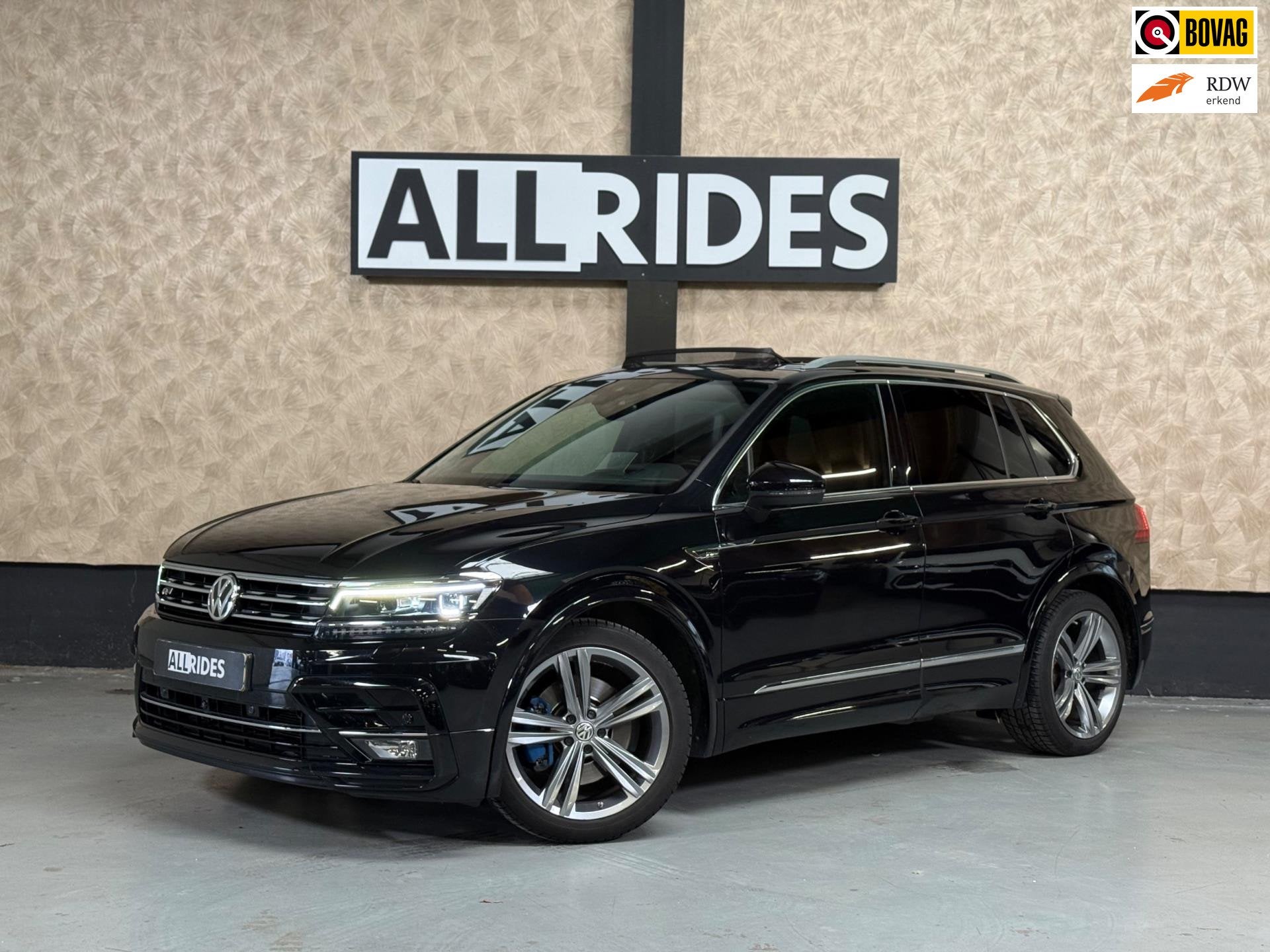 Volkswagen Tiguan 2.0 TSI 4Motion Highline Business R | Pano, Auto's, Automaat, Dealer onderhouden, Gebruikt, 1984 cc